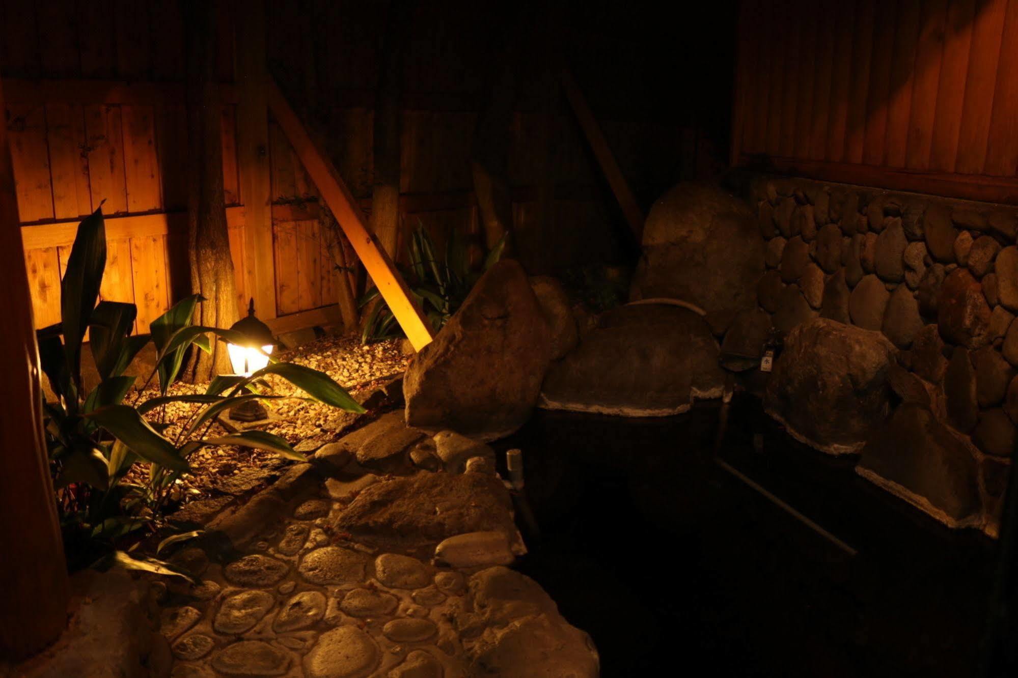 La Maison De David Yufu Extérieur photo